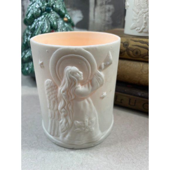 Mikasa Bisque Porcelain Embossed Christmas Candleholders Pair - Picture 2 of 9